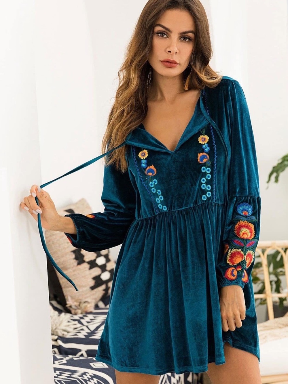 Futurino‎ Sucrefas Velvet Embroidered Pheasant Boho Mini Dress